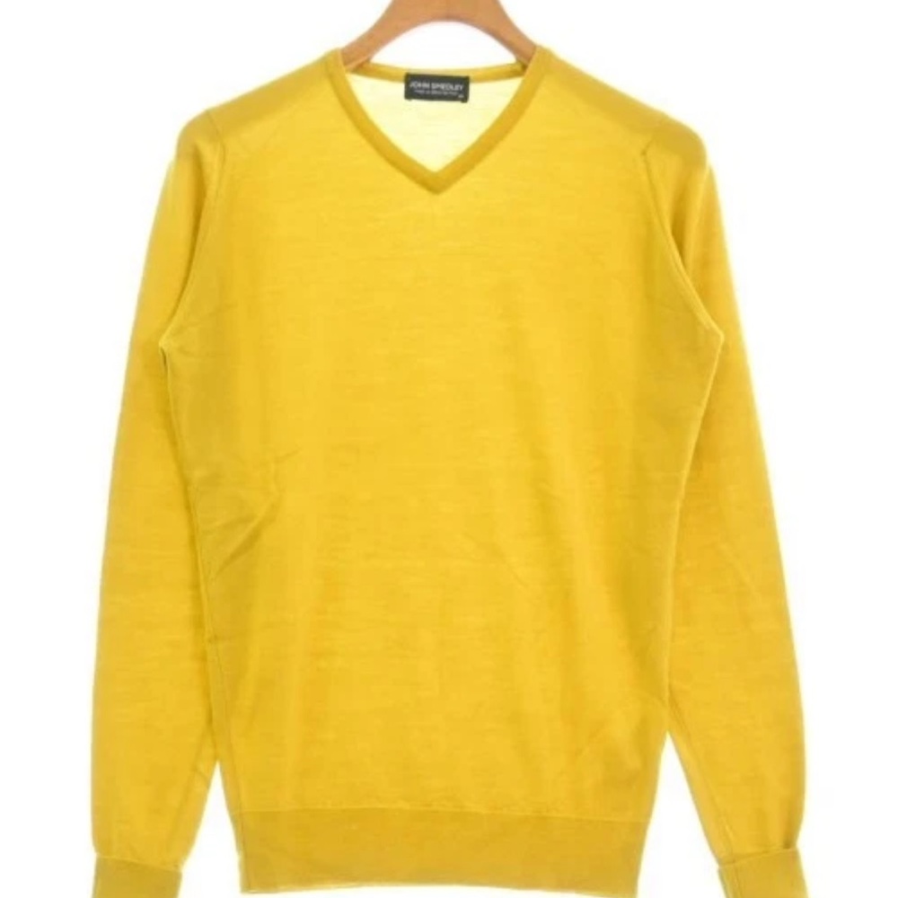 John Smedley Men's V-Neck Sweater in Vibrant Yellow